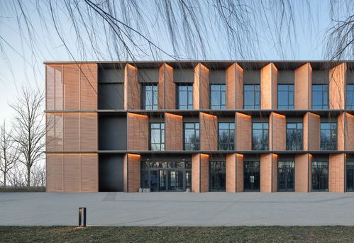 老厂房新生记 20个旧改设计典范与房太吉的探索